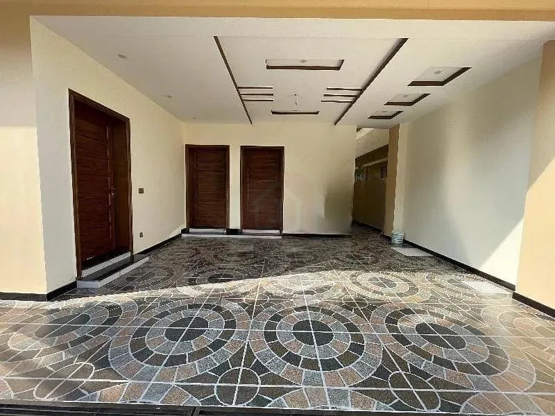10 Marla Newly Constructed Home Available for Purchase