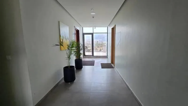 Large Office Available For Rent Ideal For Business Use