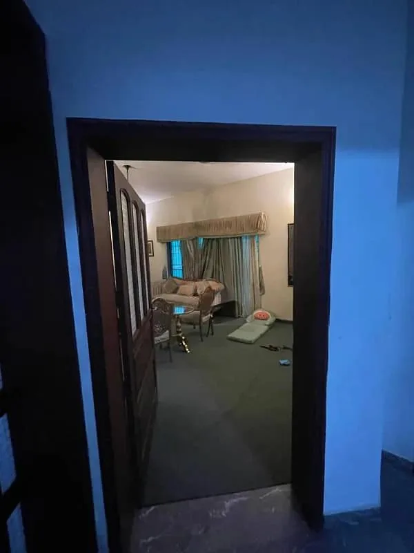 One Kanal Bungalow with 2 Servant Quarters for Sale in DHA Lahore