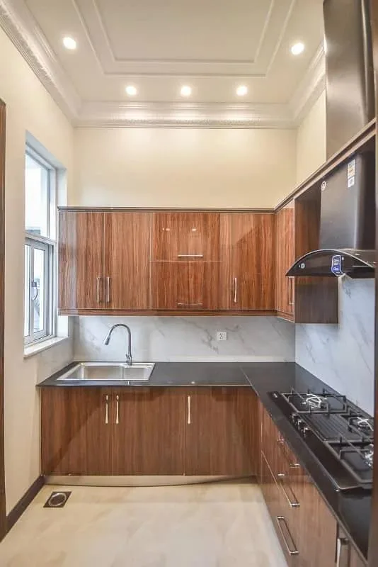 1 Kanal Contemporary Villa Available Near Carrefour in DHA