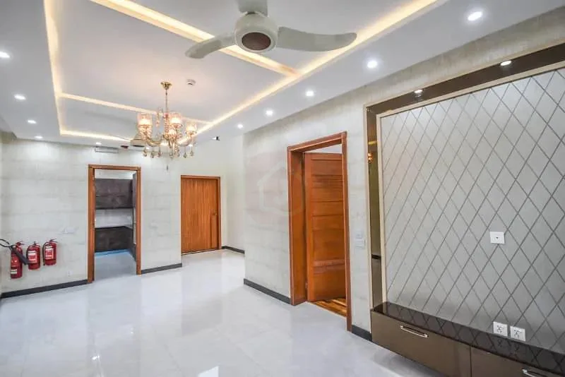 Stylish 7.5 Marla Home Available for Purchase in DHA Lahore