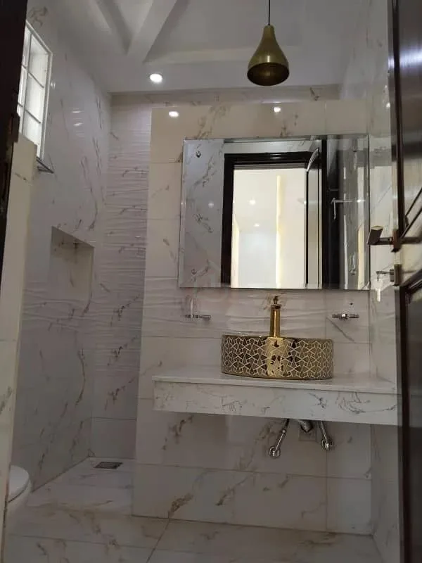 Stunning 10 Marla House Available for Sale in Bahria Enclave Sector C1