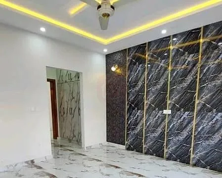 Ideal Investment Opportunity: House for Sale in Top City 1