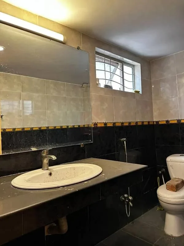7 Marla Elegant Home Available in Cavalry Ground Lahore