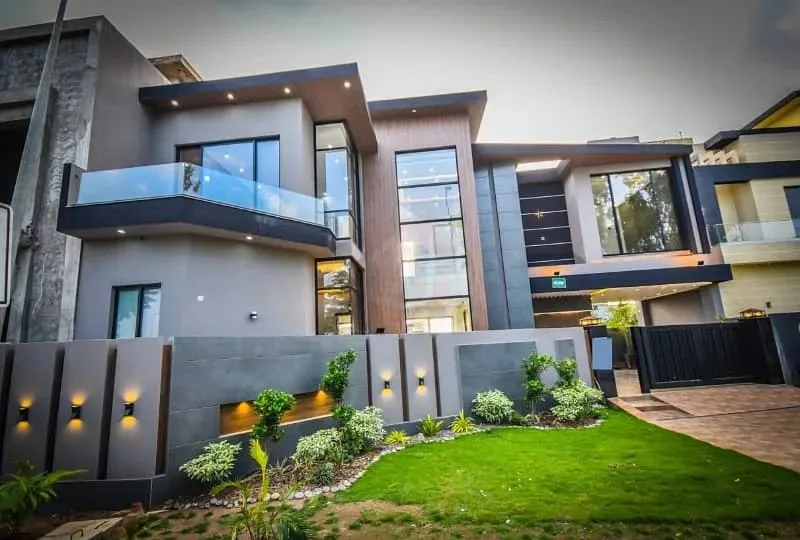 Stylish 7.5 Marla Home Available for Purchase in DHA Lahore