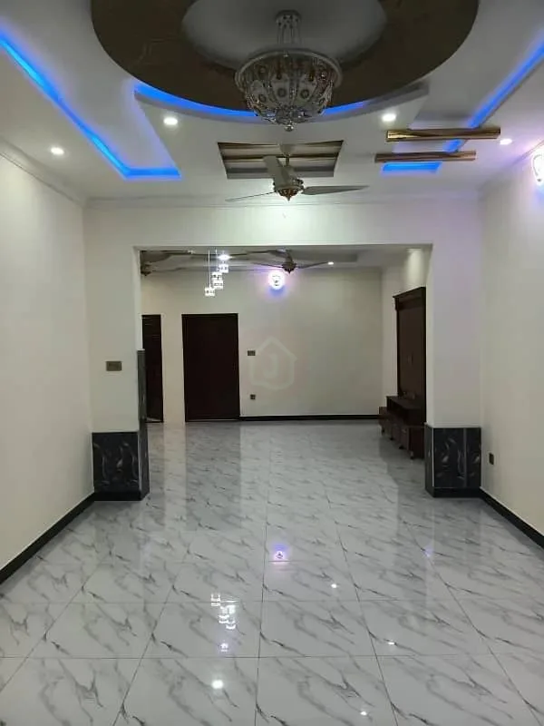 Central House Available in Top City 1 - Block I