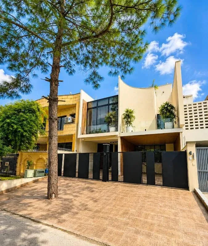 Modern House Available For Sale In F-6 Islamabad