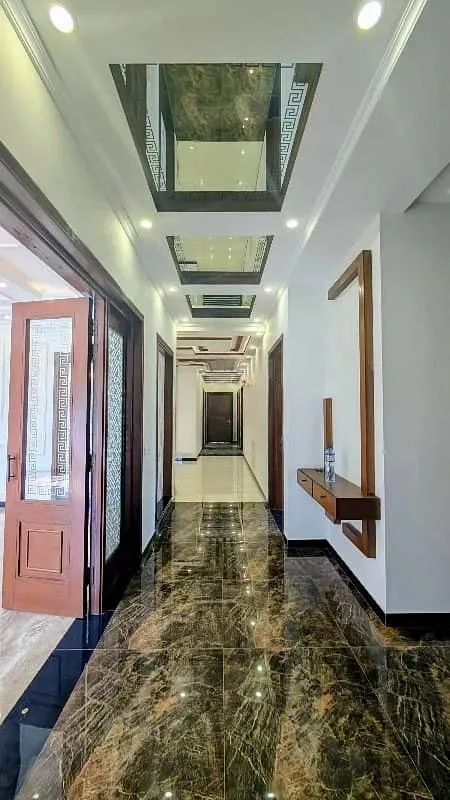 1 Kanal Double Unit House in Prime Location of DHA Phase 2