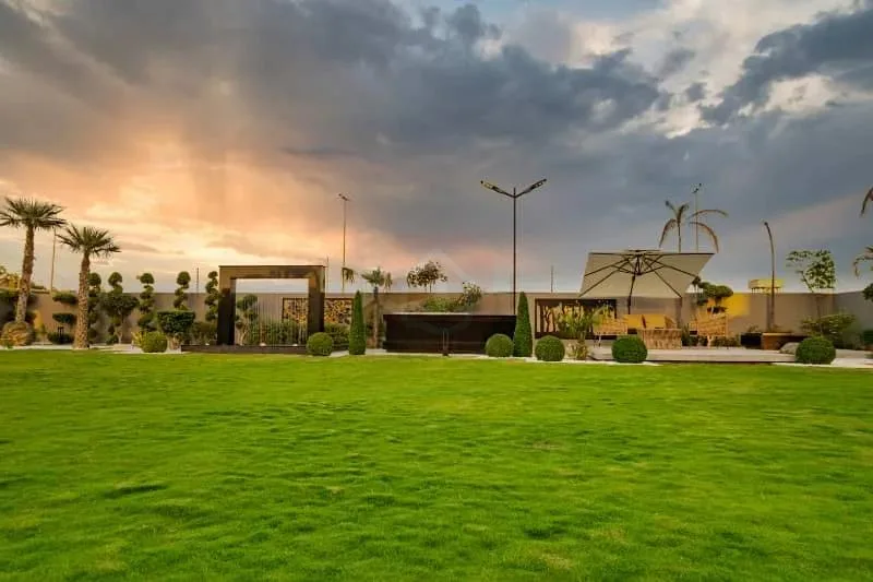 Stunning 2 Kanal Lawn with 1 Kanal Luxury Bungalow in DHA Lahore