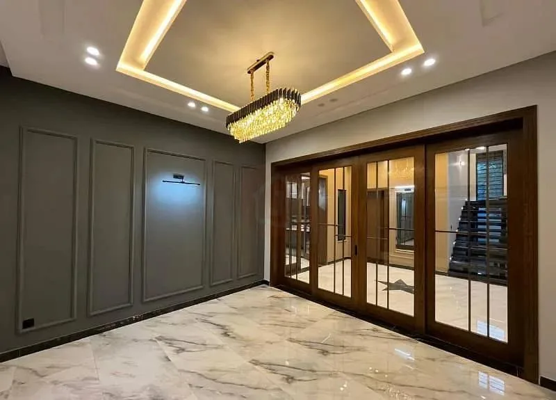 1 Kanal Stunning House Available in DHA Phase 2 Islamabad