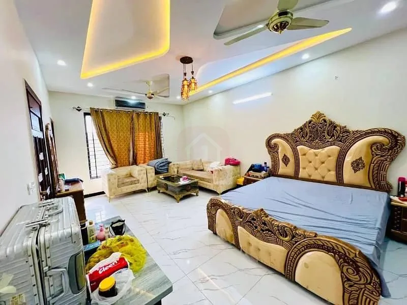 14 Marla House Available for Sale in Multi F-17/3, Islamabad