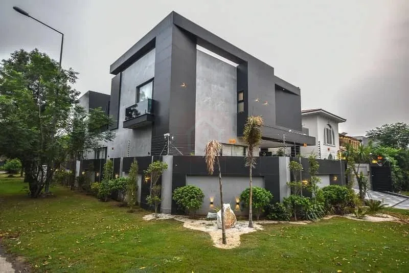 Corner 1 Kanal Luxury Bungalow with Basement in DHA Phase 5, Lahore