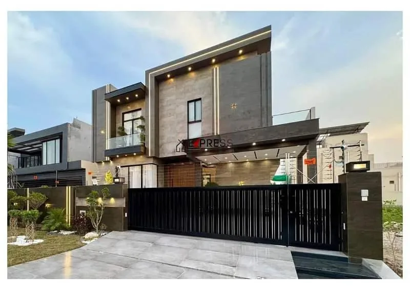 Stunning One Kanal Luxury Bungalow with 2 Servant Quarters for Sale in DHA Lahore