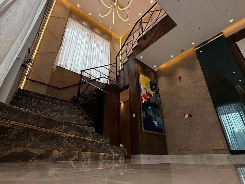 Stunning One Kanal Luxury Bungalow with 2 Servant Quarters in DHA Lahore