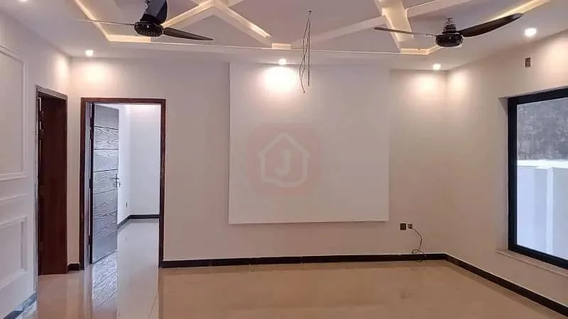 14 MARLA Newly Constructed Home Available in Zaraj Housing Scheme Islamabad