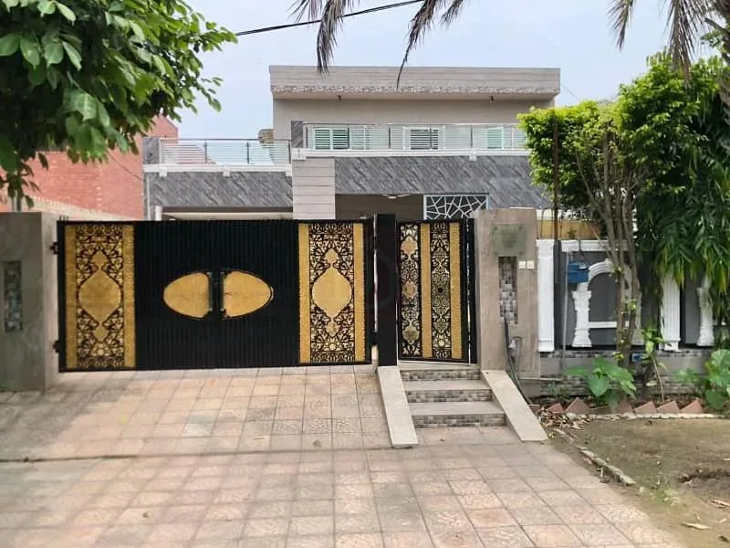 Modern 6-Bedroom Double Unit Bungalow in DHA Lahore for Sale