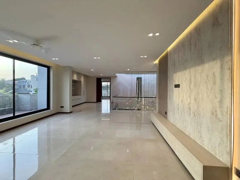 Modern 5 Bedroom Bungalow with Solid Build Available