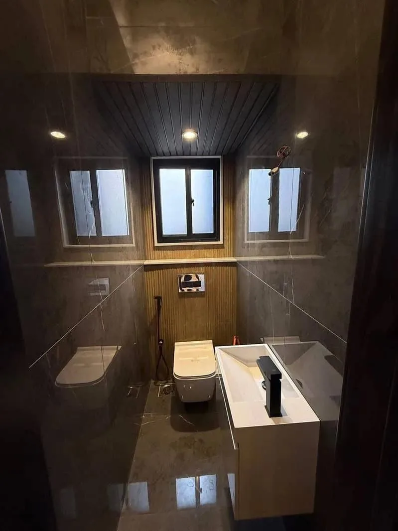 Stylish 8 Marla House with Basement for Sale at a Great Price