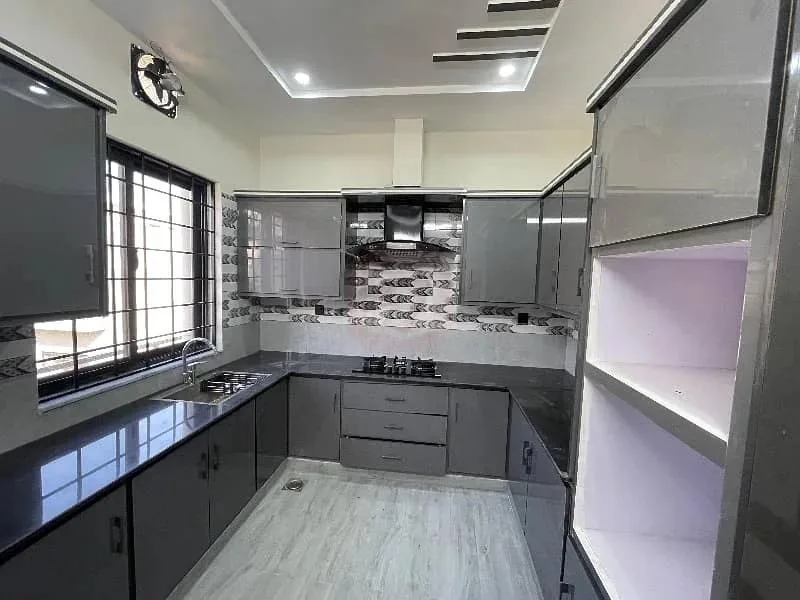 Stunning Mansion for Sale in A Block, Top City 1