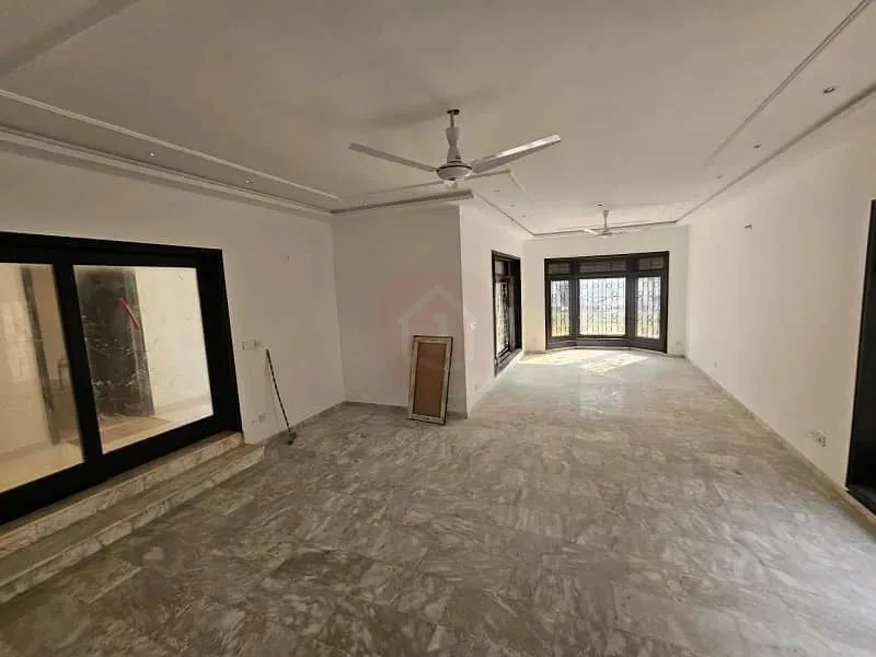Corner Old House Available For Sale in F-8