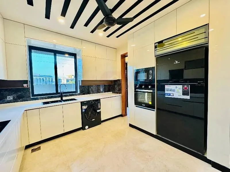 Newly Built 1 Kanal Designer House Available for Sale