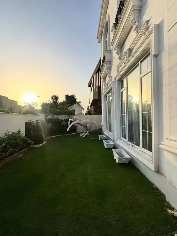 24 Marla Corner Bungalow with Solar in DHA Lahore