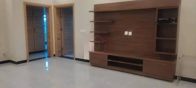 Stylish 10 Marla Home Available in Bahria Enclave Sector J, Islamabad
