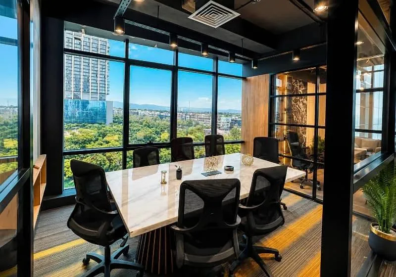 Executive Office Available for Rent in High Rise Tower