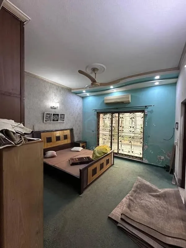 11 Marla Corner Bungalow for Sale in DHA Lahore Near Park and Market