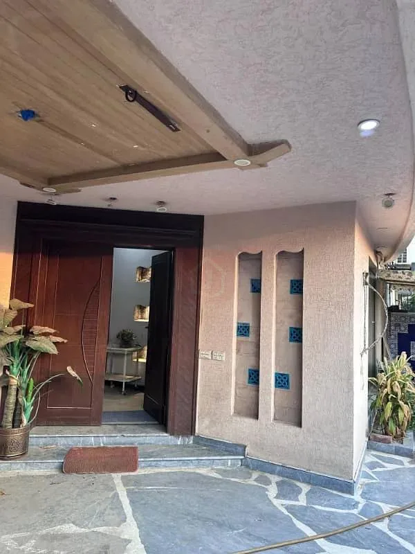 11 Marla Corner Bungalow for Sale in DHA Lahore Near Park and Market