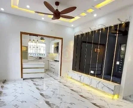 Ideal Investment Opportunity: House for Sale in Top City 1