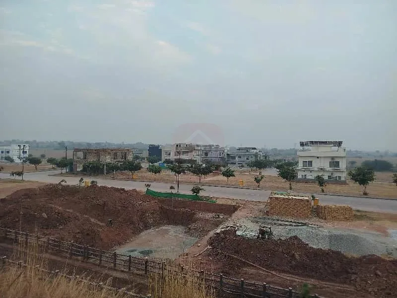10 Marla Boulevard Plot Available in Sector C1 Extension
