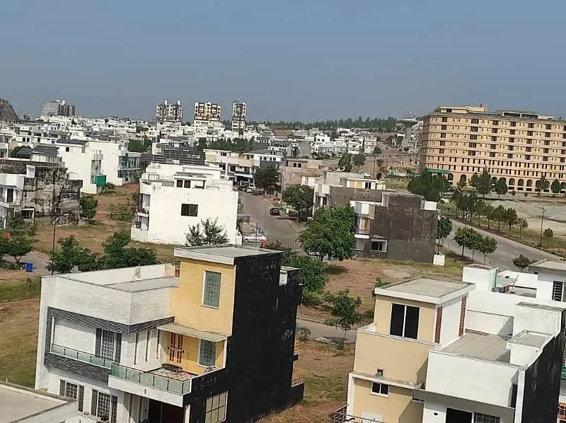 5 Marla Residential Plot Available in Sector H, Bahria Enclave Islamabad on Road 3