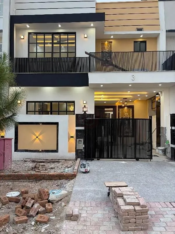 New Luxury Designer 5 Marla House for Sale in Bahria Enclave Sector B1