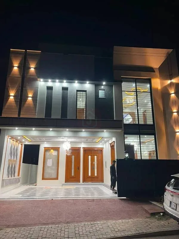 10 Marla House for Sale in Top City 1 - Block A