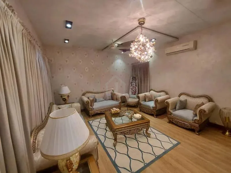 Contact Us to Purchase a 2 Kanal House in Lahore