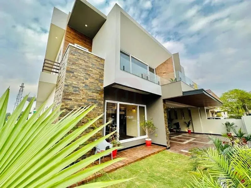 Brand New Designer House Available in DHA Phase 2