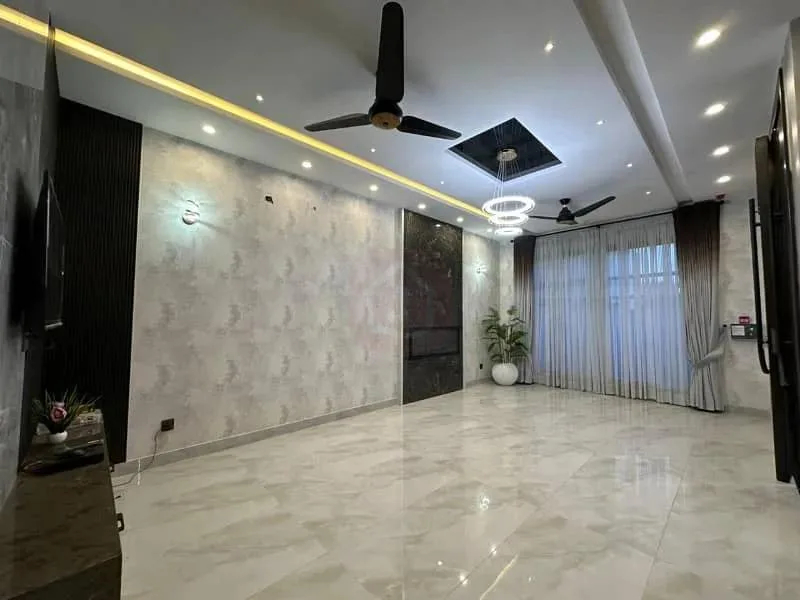 Elegant Mansion with 100 Feet Access in Prime Location Near Doll Men Mall