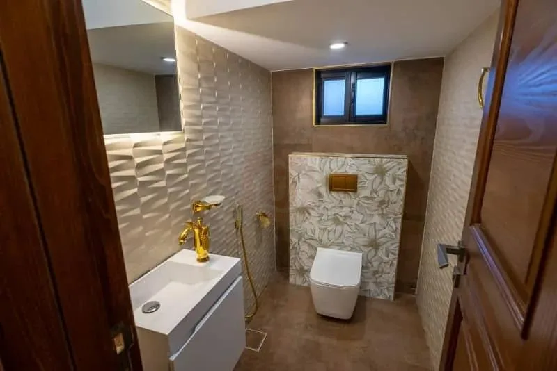 10 Marla House Available Close to Park