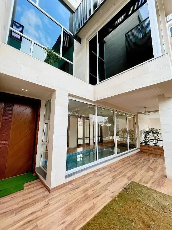 1 Kanal Stylish House Available for Sale in DHA Islamabad