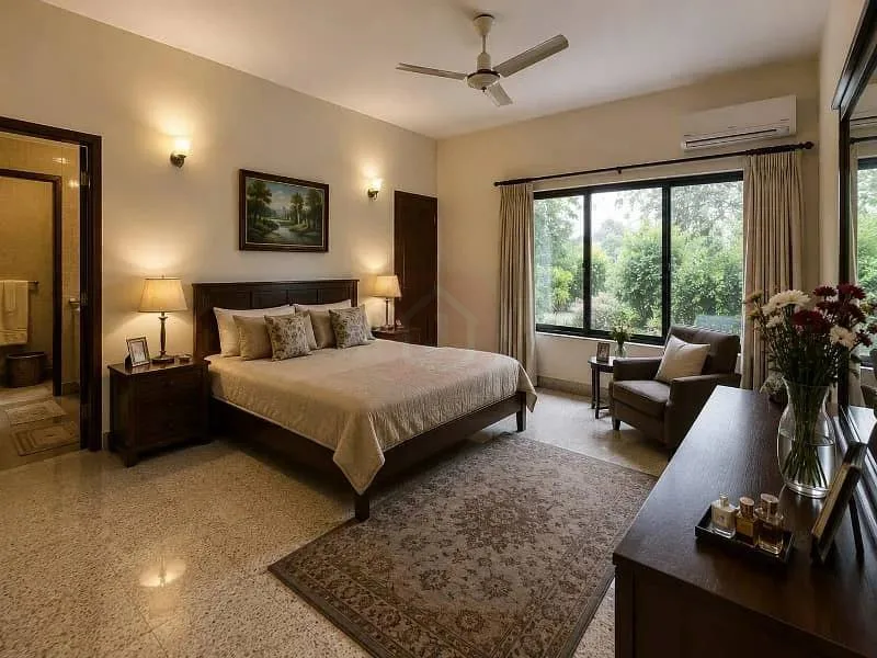 5 Kanal Demolishable House Available for Sale