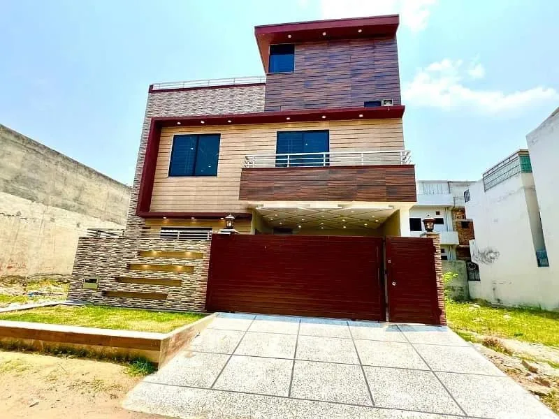 8 Marla Double Storey House for Sale in Multi F-17 Islamabad