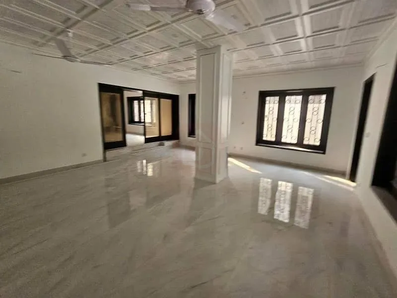 1777 SQYD House for Sale in F-8 Islamabad