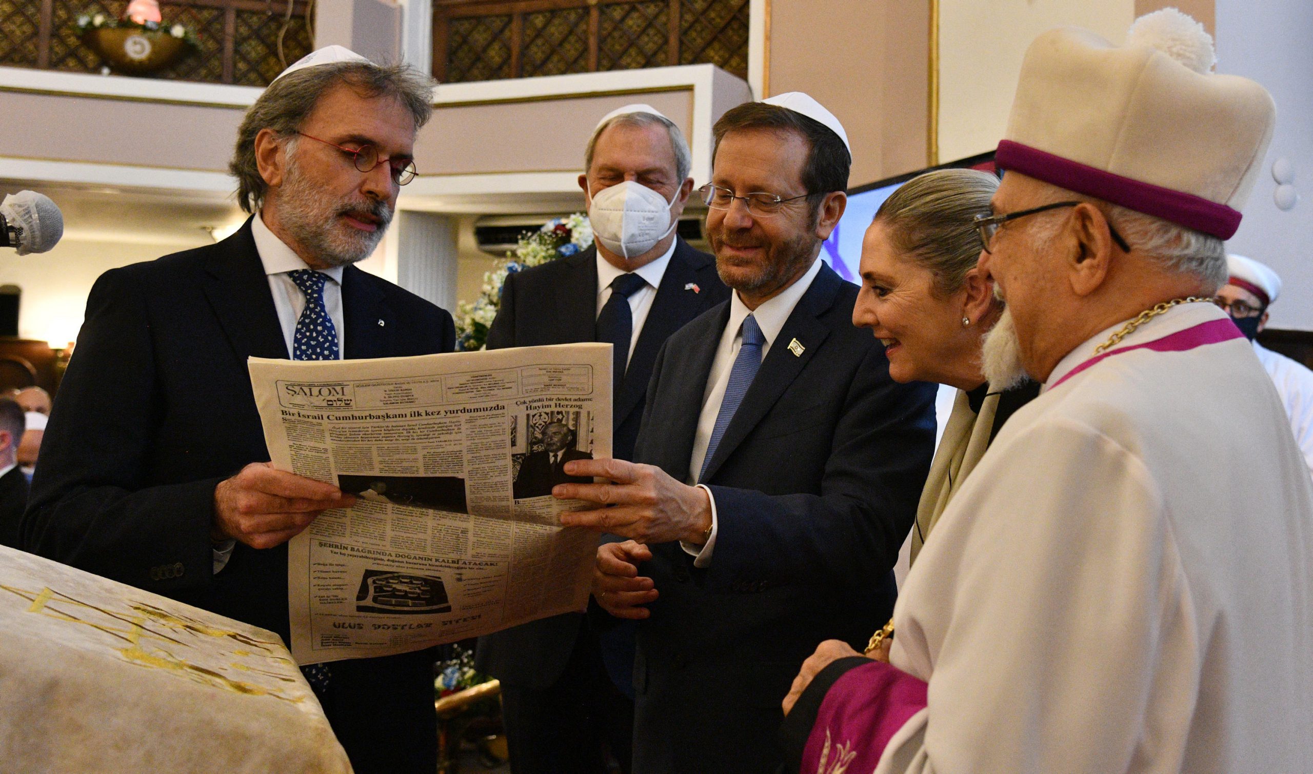 נשיא המדינה ורעייתו נפגשו עם נציגי הקהילה היהודית בטורקיה