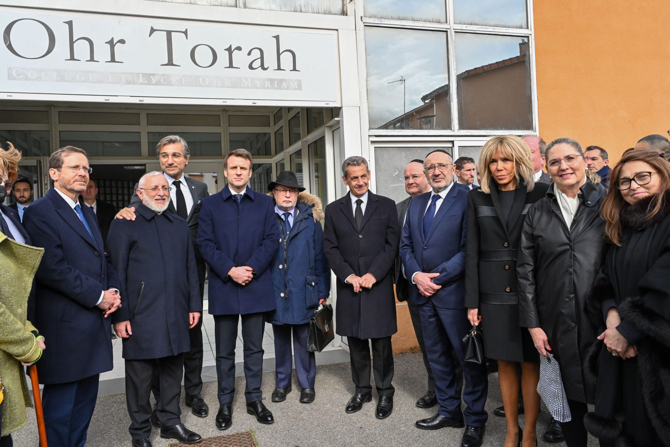 נשיא המדינה ורעייתו ביקרו בבית הספר היהודי ״אור תורה״ בטולוז יחד עם נשיא צרפת ורעייתו