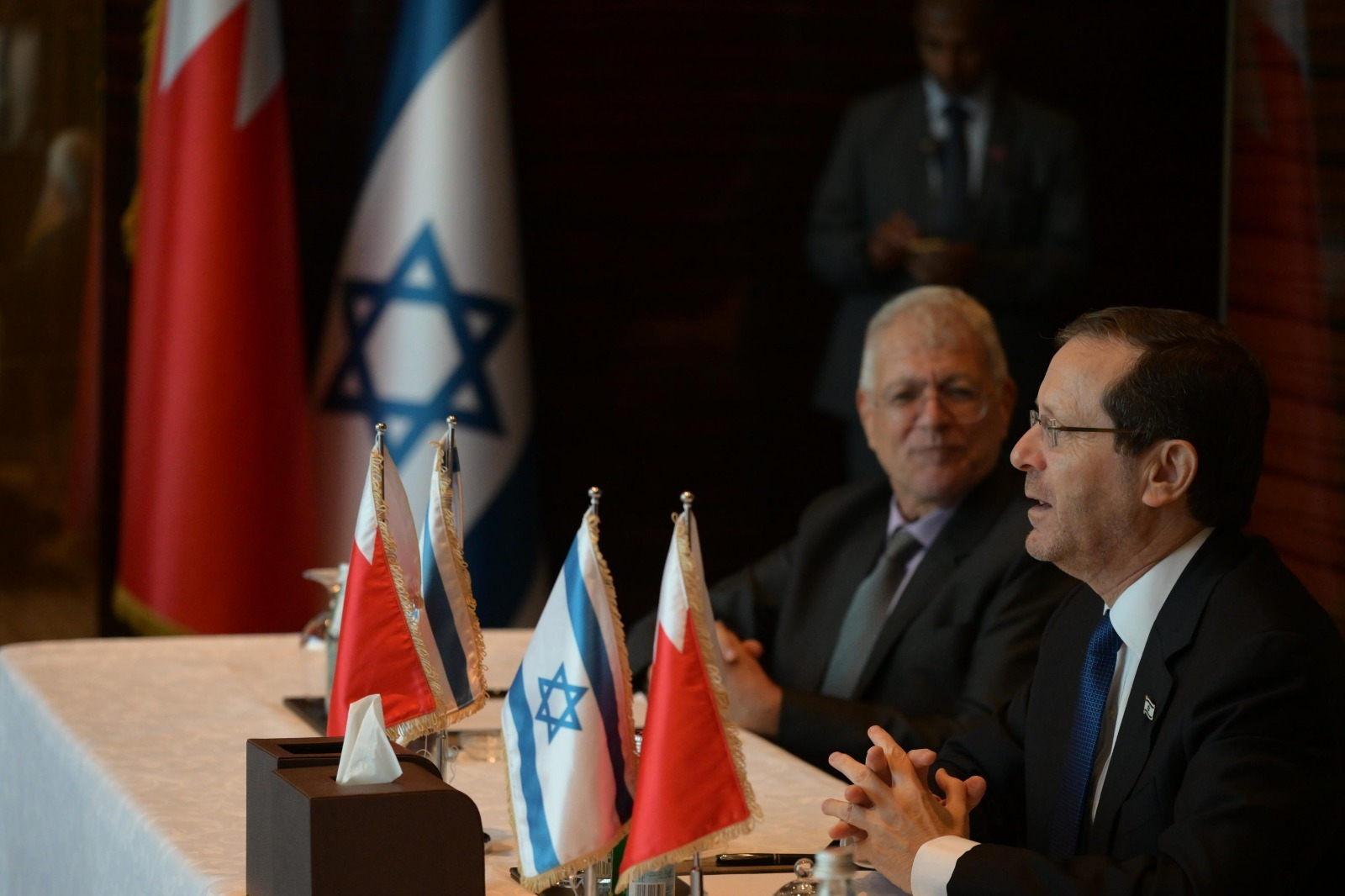 נשיא המדינה נפגש עם נציגי הקהילה היהודית בבחריין