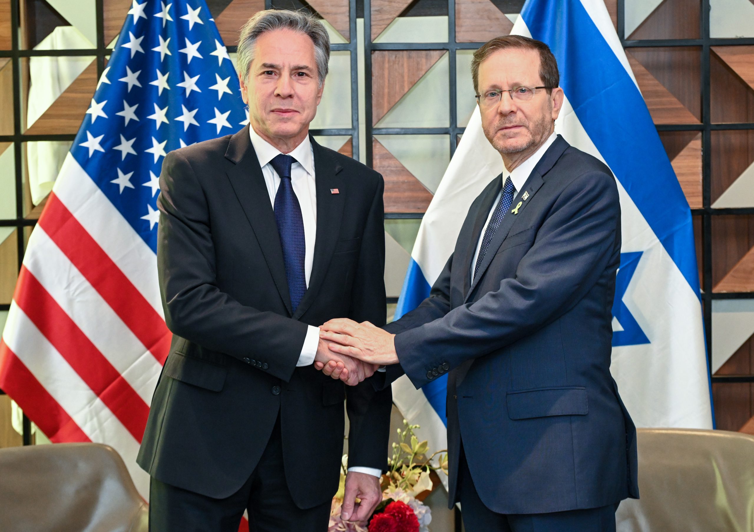 נשיא המדינה נפגש עם מזכיר המדינה האמריקאי