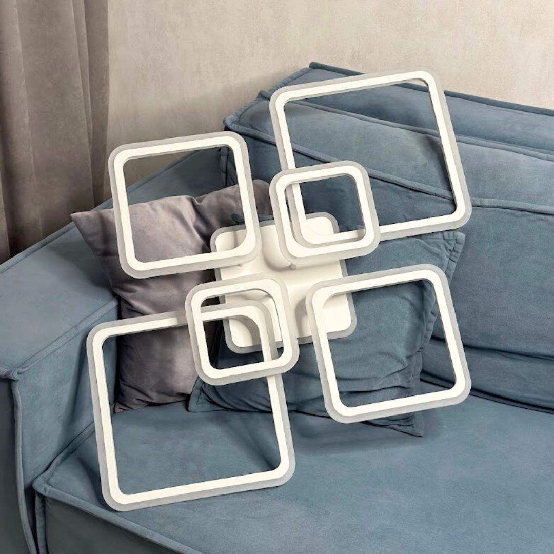 Квадратна стельова LED-люстра OVAL, 120 Вт, білий алюміній, матовий акрил, RGB-підсвітка, мобільне та дистанційне керування, до 25 м², сучасна вітальня, Львів.