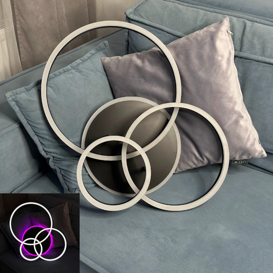 Кругла стельова люстра GENNY ROUND з кільцями, крупний план LED-елементів, чорний акриловий корпус, керування через додаток.