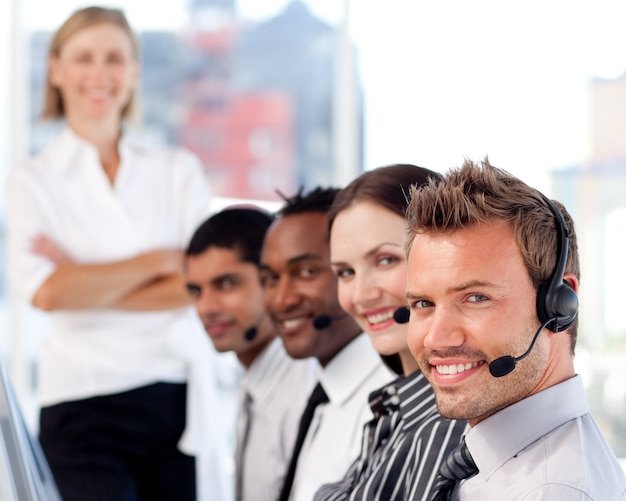 How to Create Outstanding Customer Service and Satisfy Every Customer
